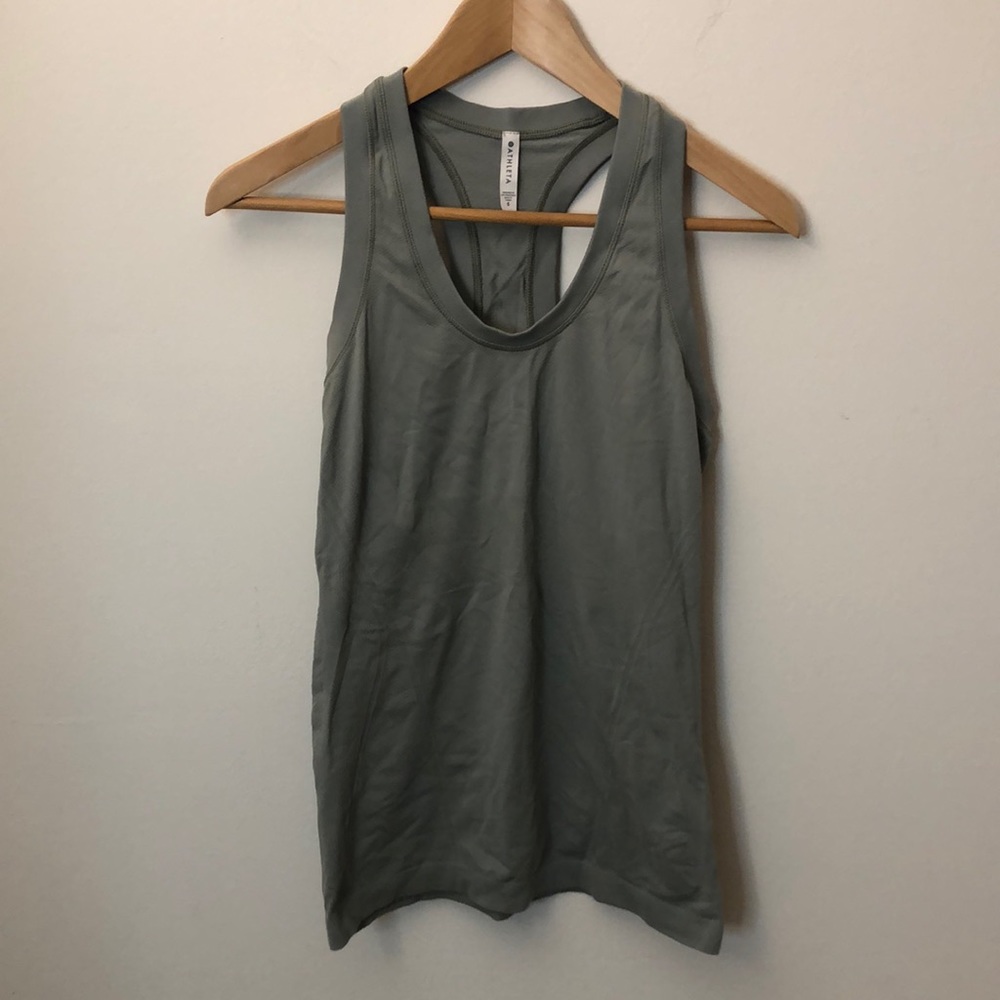 Athleta Momentum Tank
